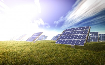 Saulės baterijų klodai: daugiau naudos ar žalos