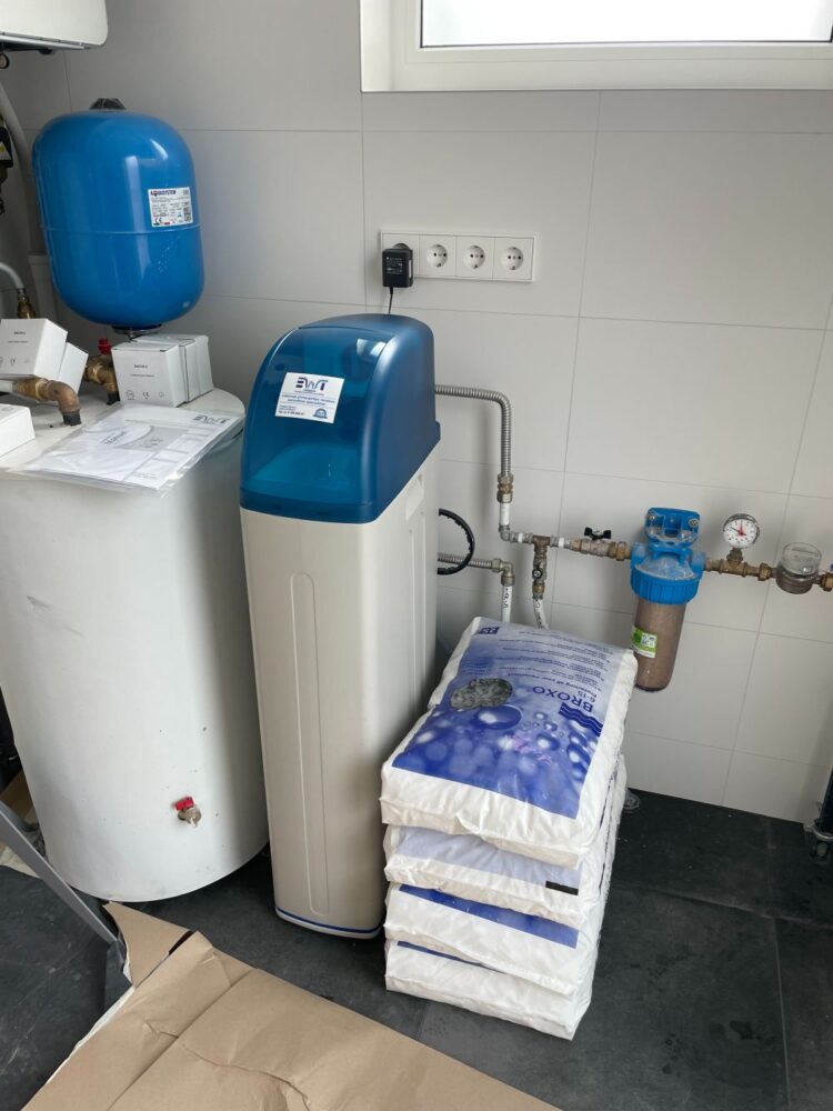 Naujas gręžinys kieme: ar skubėti statyti vandens filtrus?